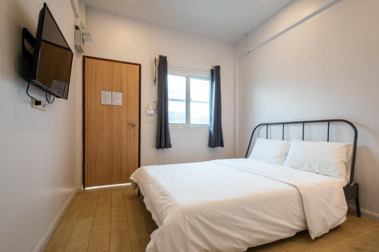 Morn-Ing Hostel Bangkok Luaran gambar