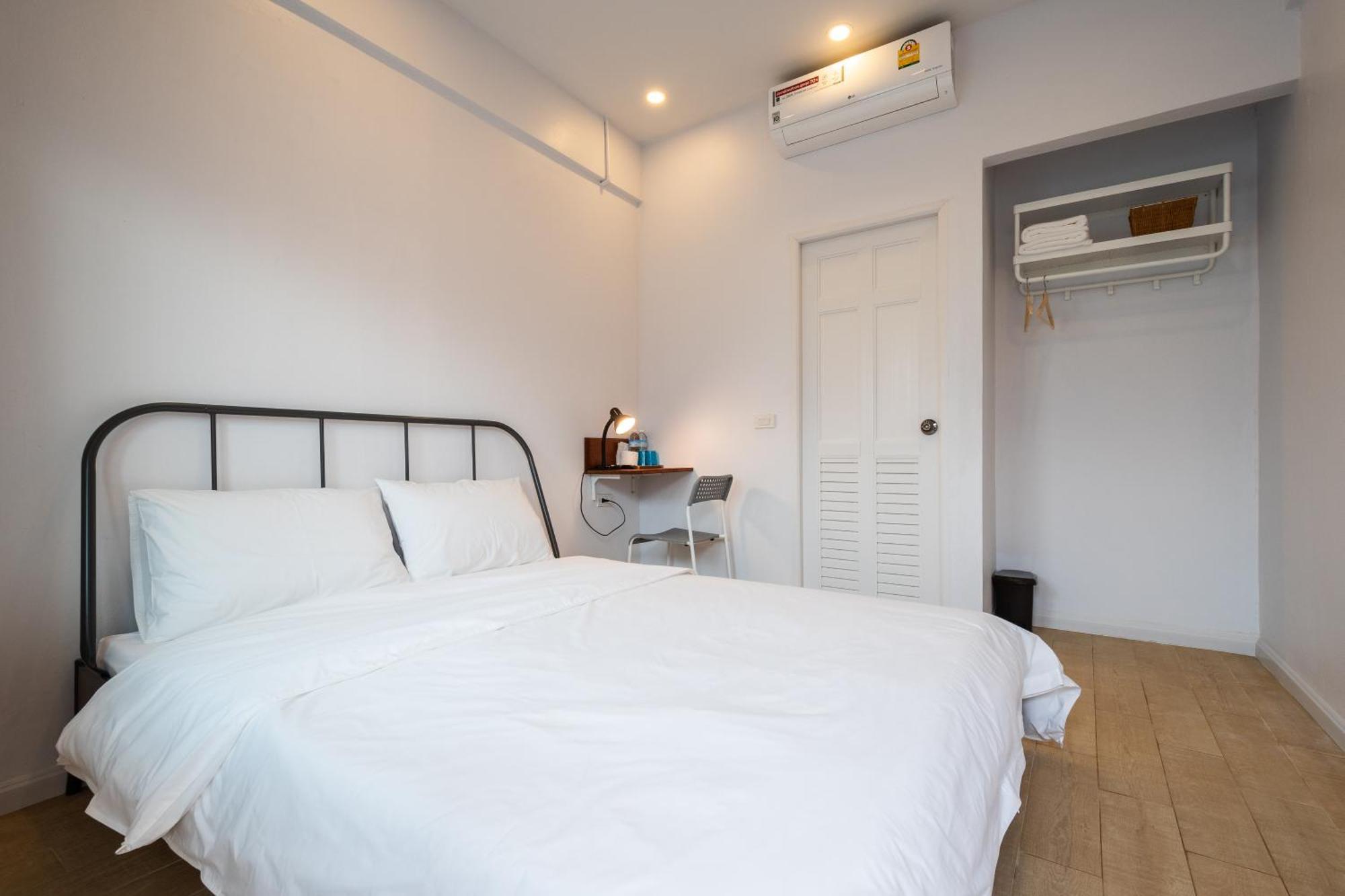 Morn-Ing Hostel Bangkok Luaran gambar